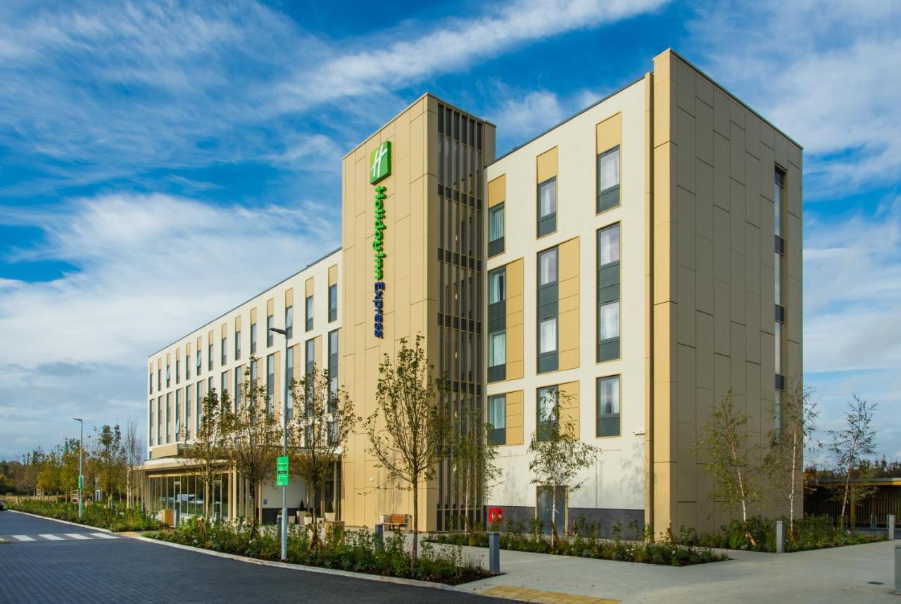 Holiday Inn Express - Bicester By Ihg Exterior photo